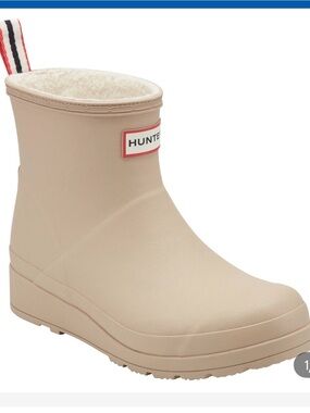 (6)Hunter Short Fleece-Lined Rain Boot in with Red-Trim Logo